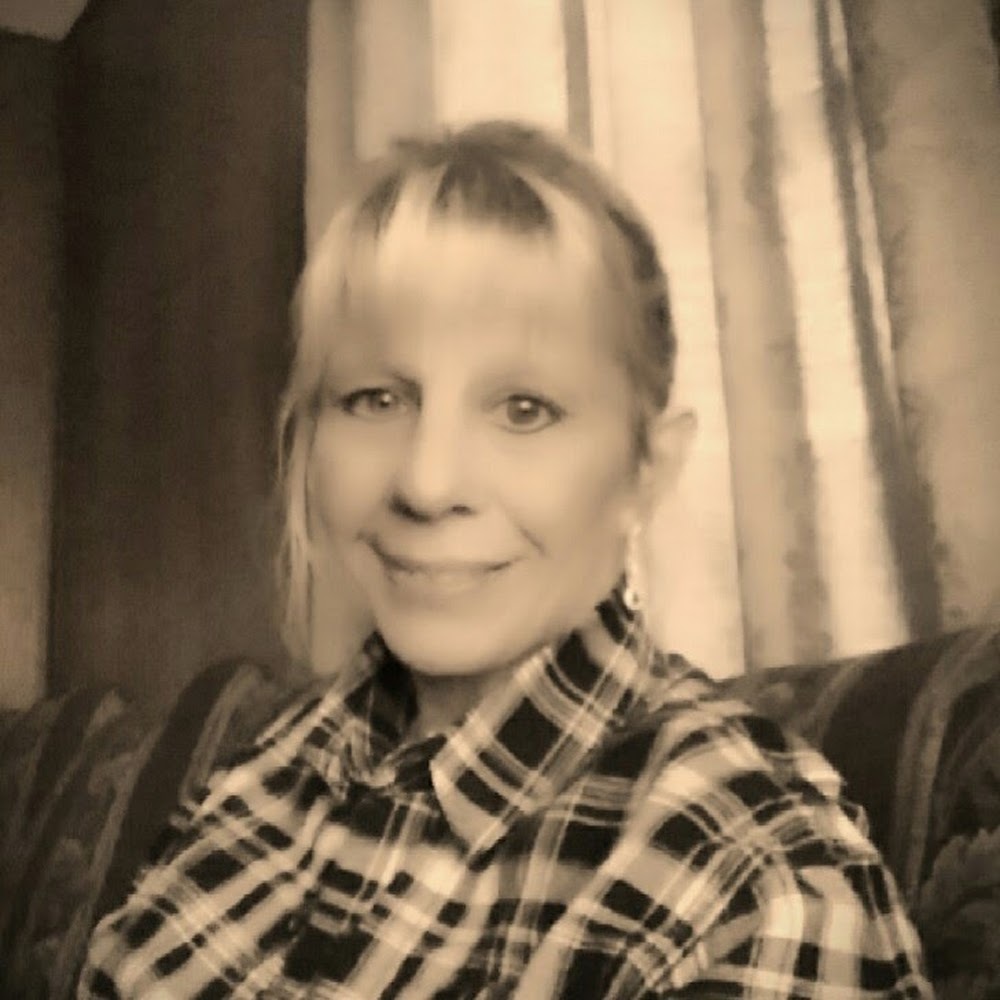 Meet your Posher, Carla